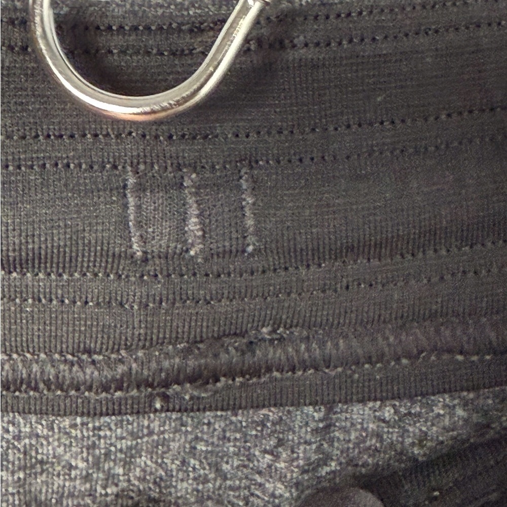 Lululemon Athletica Men's Heather Gray Joggers w/Pockets Size-Large EUC - Picture 6 of 11